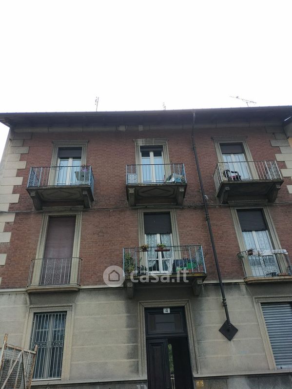 Appartamento in Vendita in Via Macrino D'Alba 4 a Torino