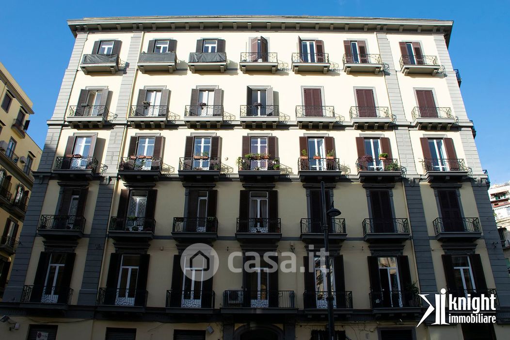 Appartamento in Vendita in Via Santa Lucia a Napoli