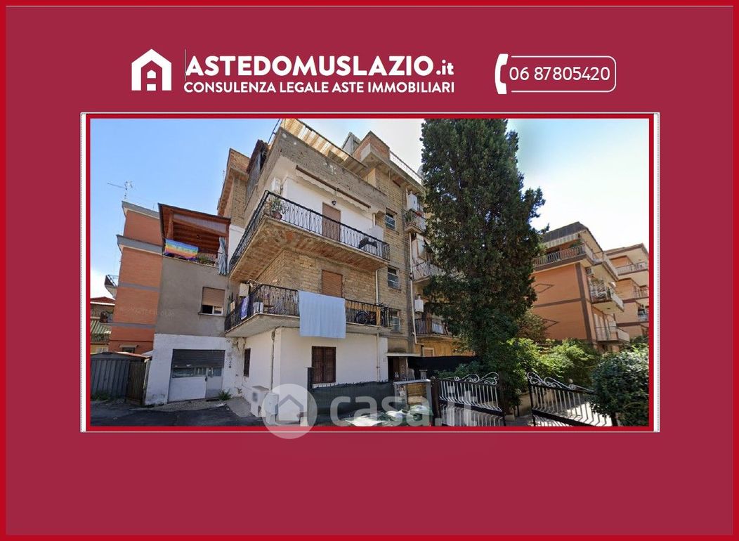 Appartamento in Vendita in Via Simone Ghini 40 a Roma