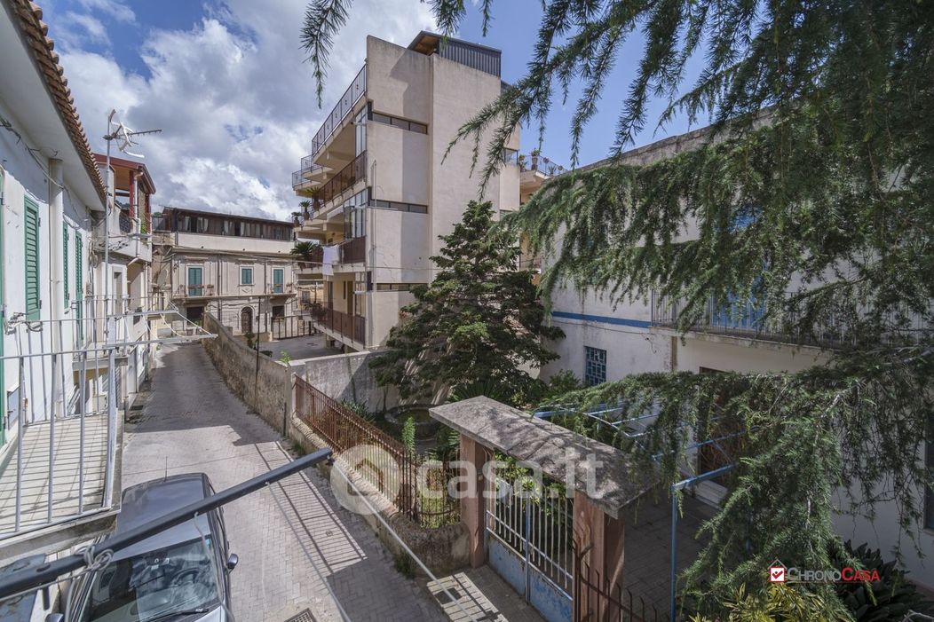 Appartamento in Vendita in Via Gabella a Messina