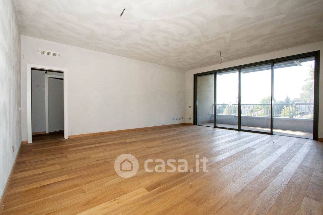 Appartamento in Vendita in Viale Enrico Thovez 23 a Torino