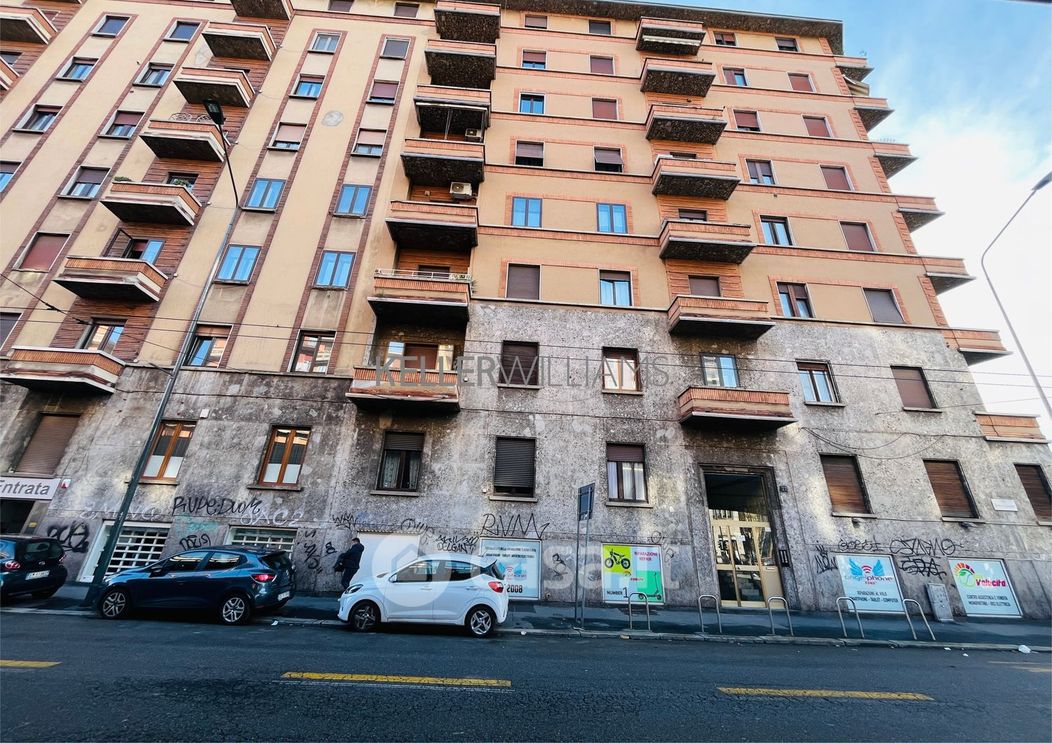Appartamento in Vendita in Viale Monte Ceneri 77 a Milano