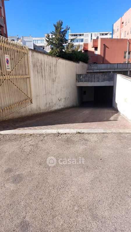 Garage/Posto auto in Vendita in Via Francesco Milizia 55 a Lecce