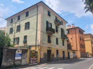 Appartamento in Vendita in Via Borgoratti 75 a Genova