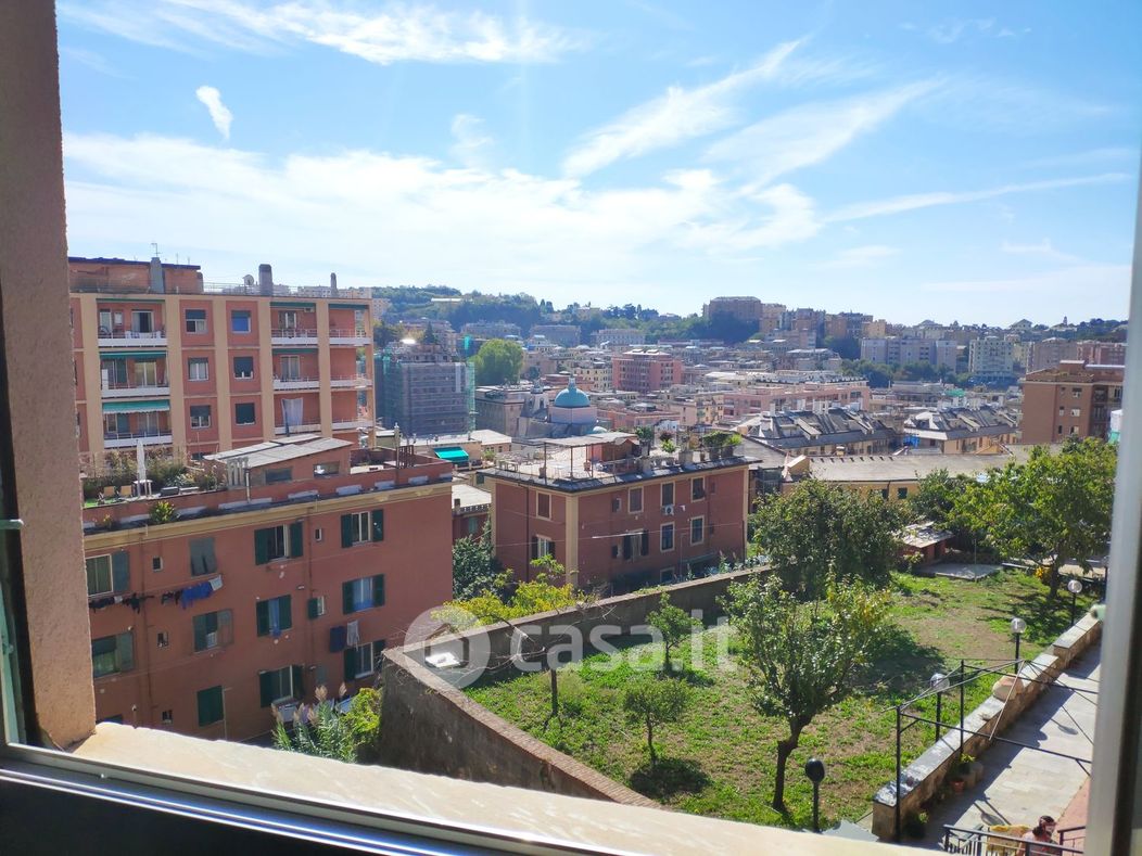 Appartamento in Vendita in Via Gian Battista Gaulli a Genova