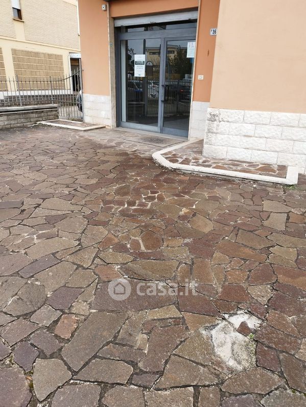 Negozio/Locale commerciale in Affitto in Via Piave a Frosinone