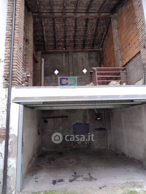 Garage/Posto auto in Vendita in Via Circonvallazione 160 a Ciserano