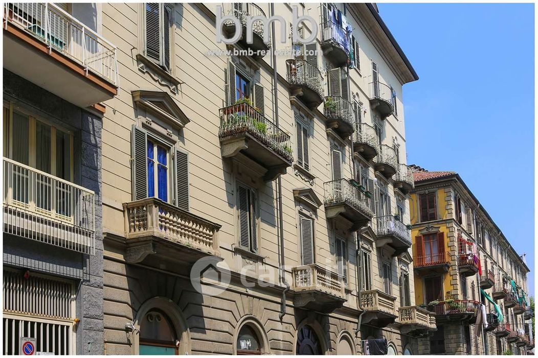 Appartamento in Affitto in Via Filippo Burzio 9 a Torino