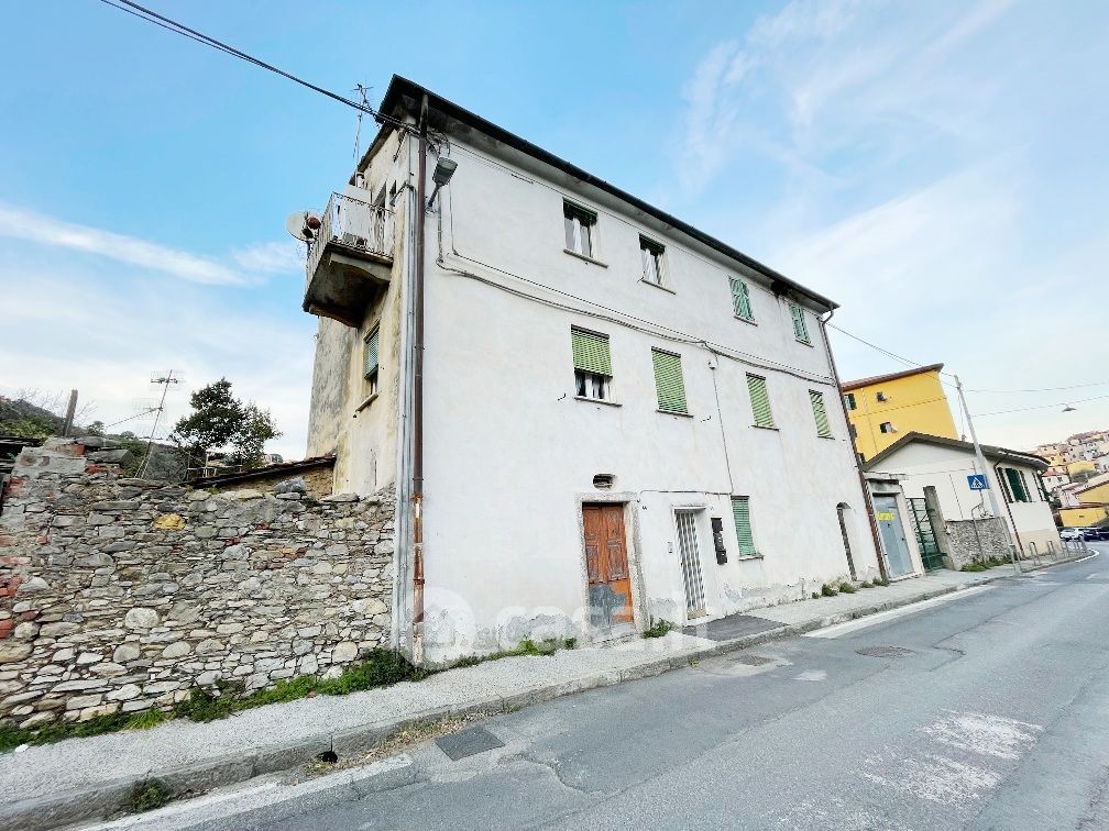 Appartamento in Vendita in Via Caporacca 51 a La Spezia