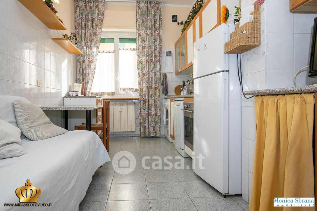 Appartamento in Vendita in Via dei Platani 16 a Genova