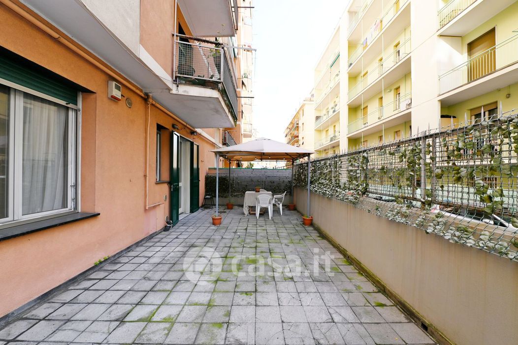 Appartamento in Vendita in Via Tortona 7 a Genova