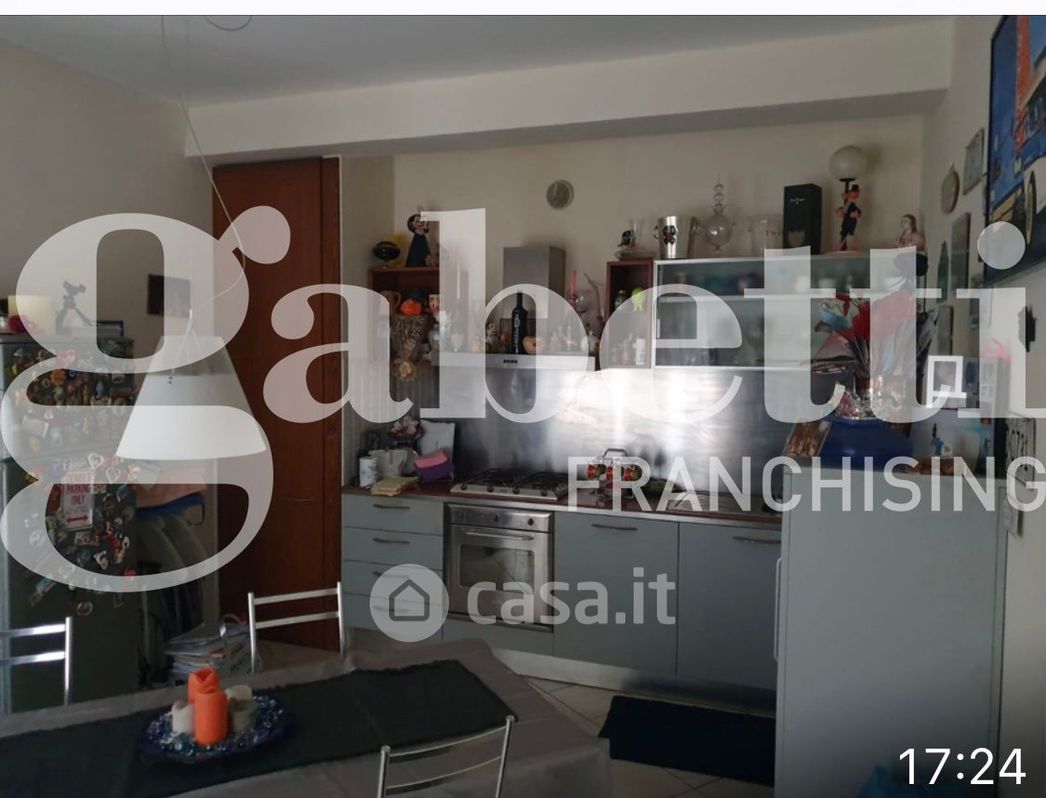 Appartamento in Vendita in Via Calzabigi 45 a Livorno