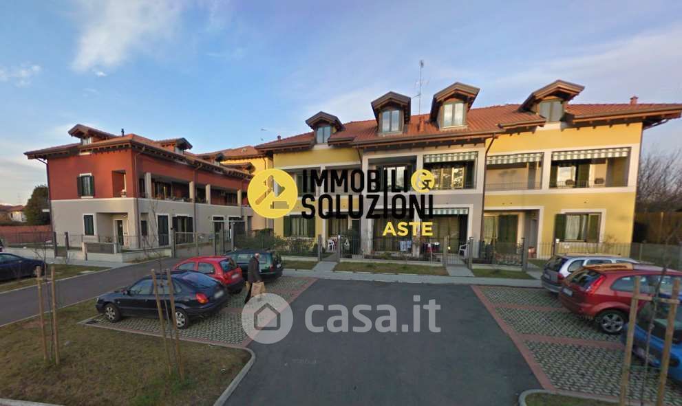 Appartamento in Vendita in Via Cosio 10 a Castelletto sopra Ticino