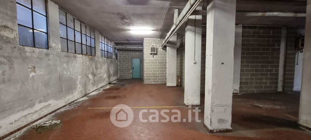 Garage/Posto auto in Affitto in Via Chatillon 48 a Torino