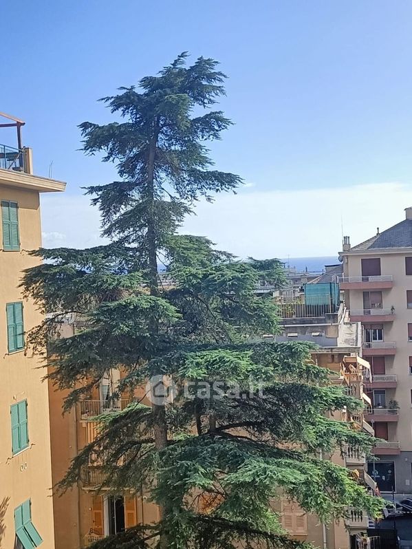 Appartamento in Vendita in Via Fabrizio del Carretto 5 a Genova