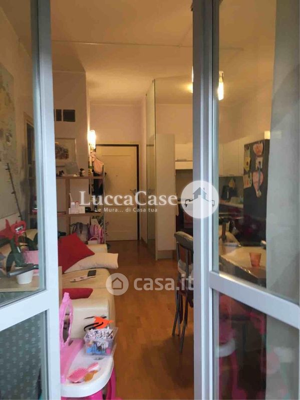 Appartamento in Vendita in Via delle Ville Prima 55100 a Lucca