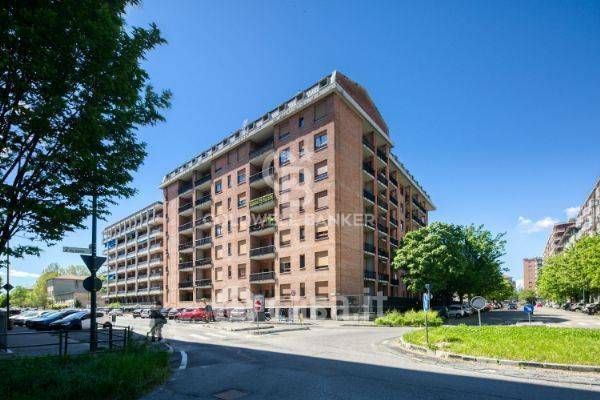 Appartamento in Vendita in Via Bernardo de Canal 59 a Torino