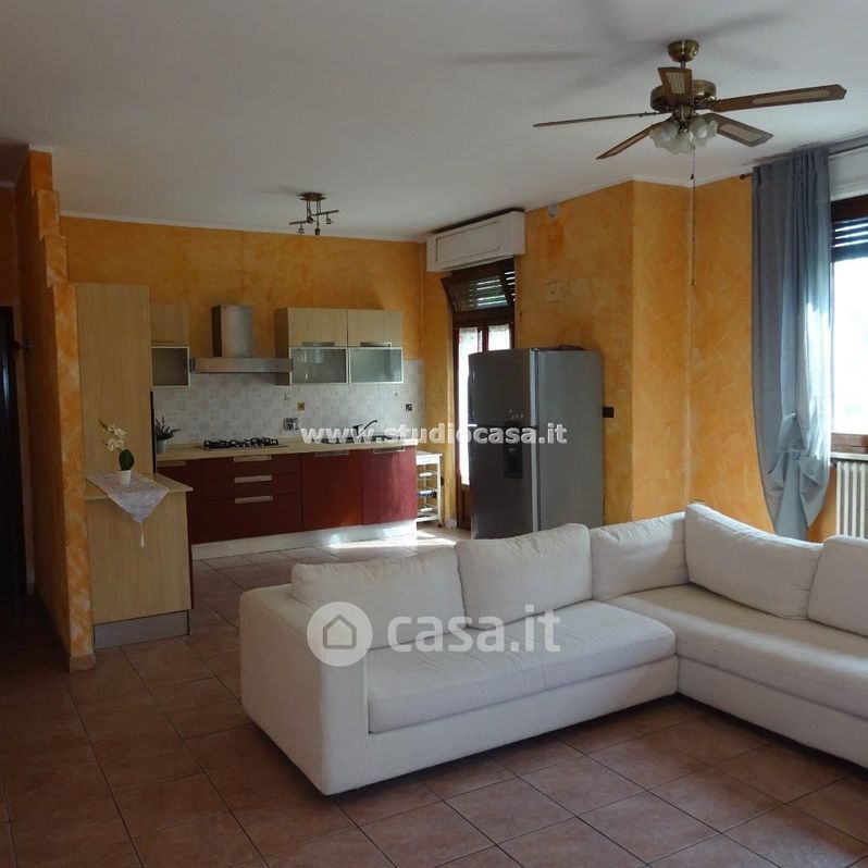 Appartamento in Vendita in Via Francesco Novati a Cremona