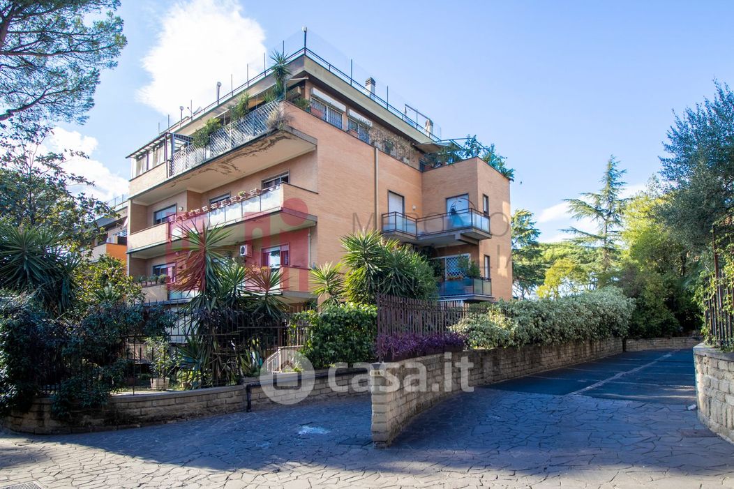 Appartamento in Vendita in Via Cardinale Domenico Ferrata a Roma