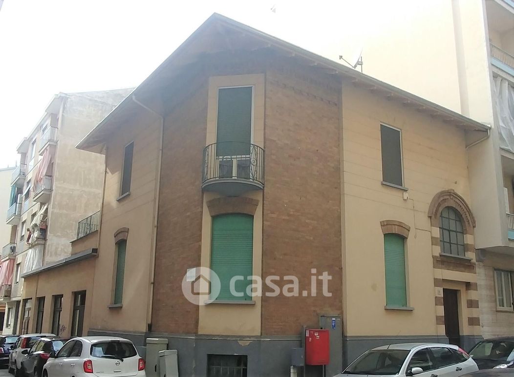 Casa indipendente in Vendita in Via Montebruno a Asti