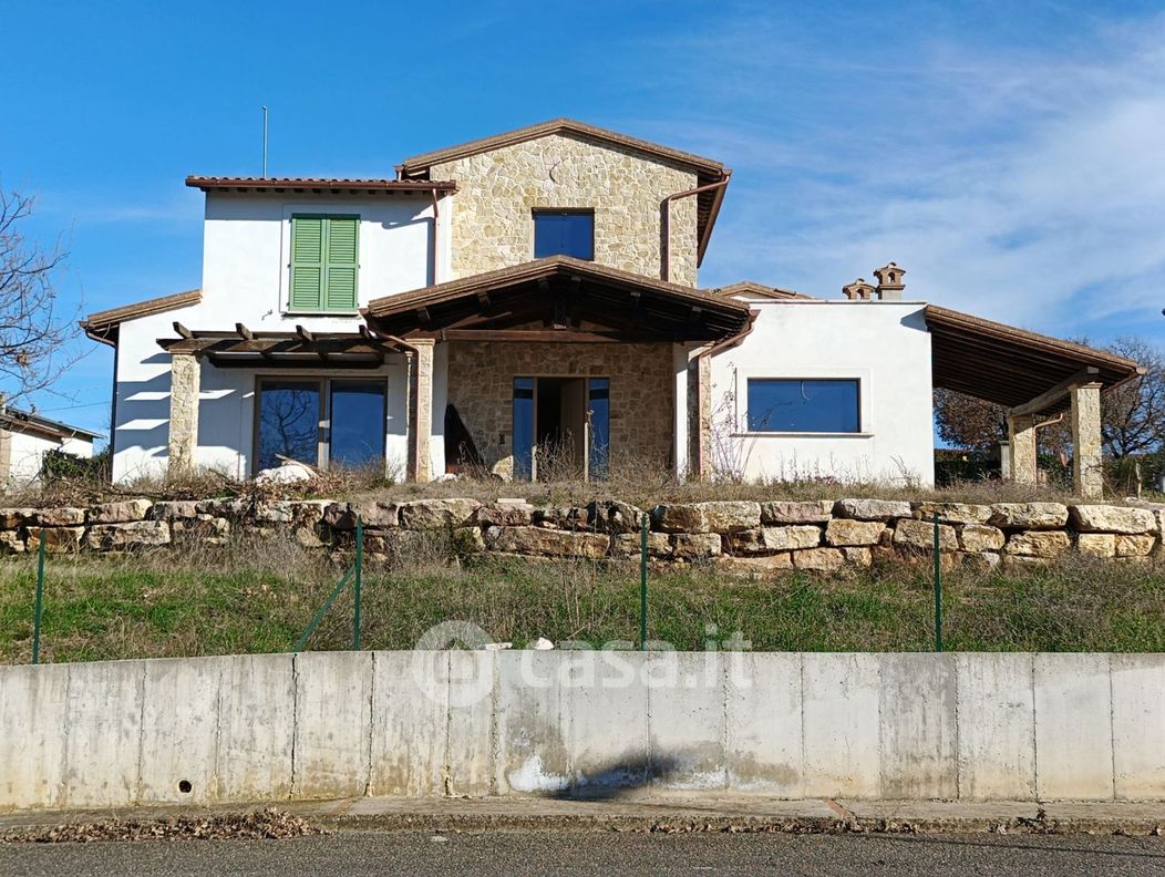 Villa in Vendita in san terenziano collenocco a Gualdo Cattaneo