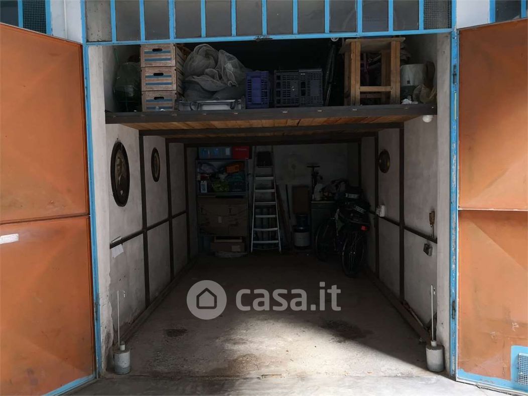 Garage/Posto auto in Vendita in a Pinerolo