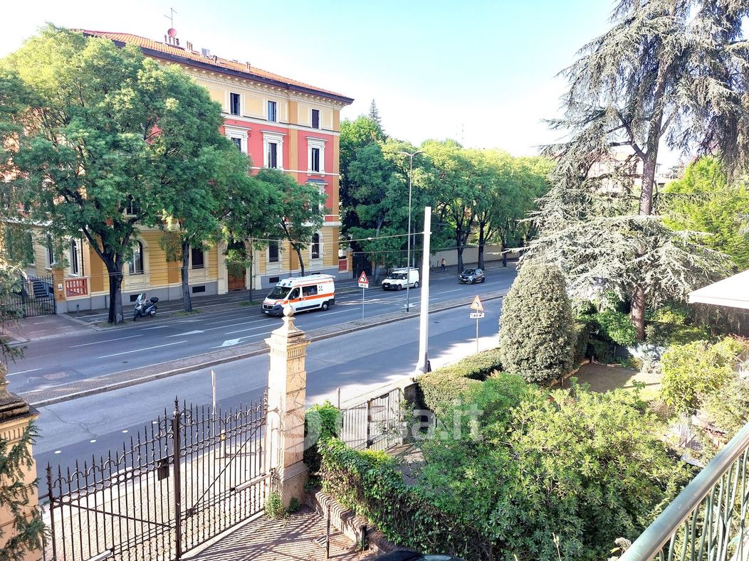 Appartamento in Affitto in Viale Giosuè Carducci 52 a Bologna