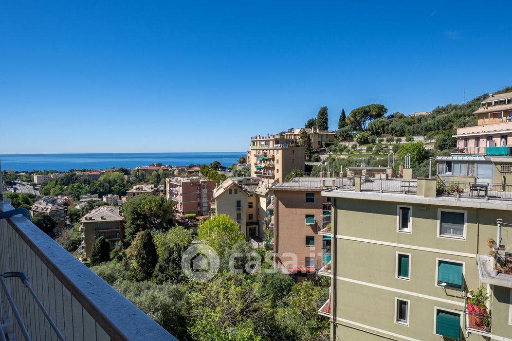 Appartamento in Vendita in Via Monaco Simone a Genova