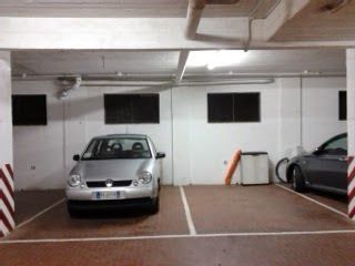 Garage/Posto auto in Vendita in Via Apparizione 19 a Genova