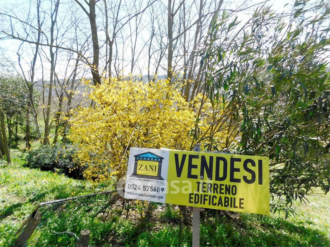 Terreno edificabile in Vendita in Viale Camillo Benso Conte di Cavour 70 a Salsomaggiore Terme
