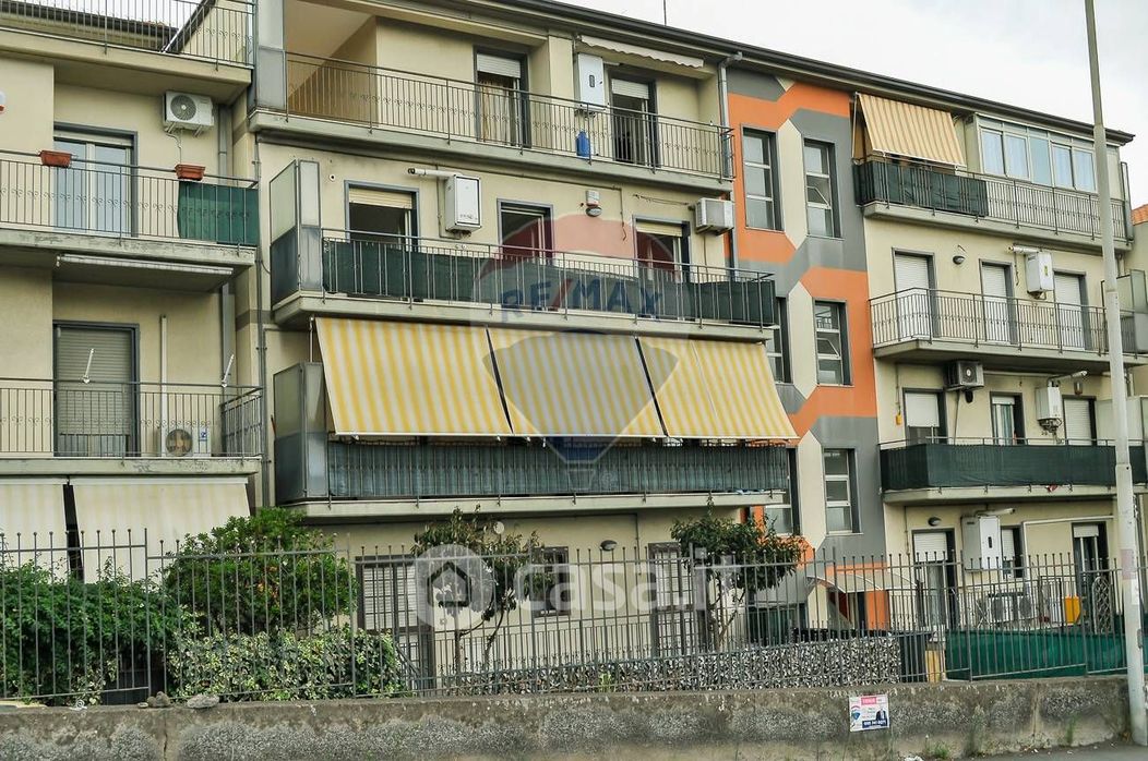 Appartamento in Vendita in Via Etna 32 a Camporotondo Etneo