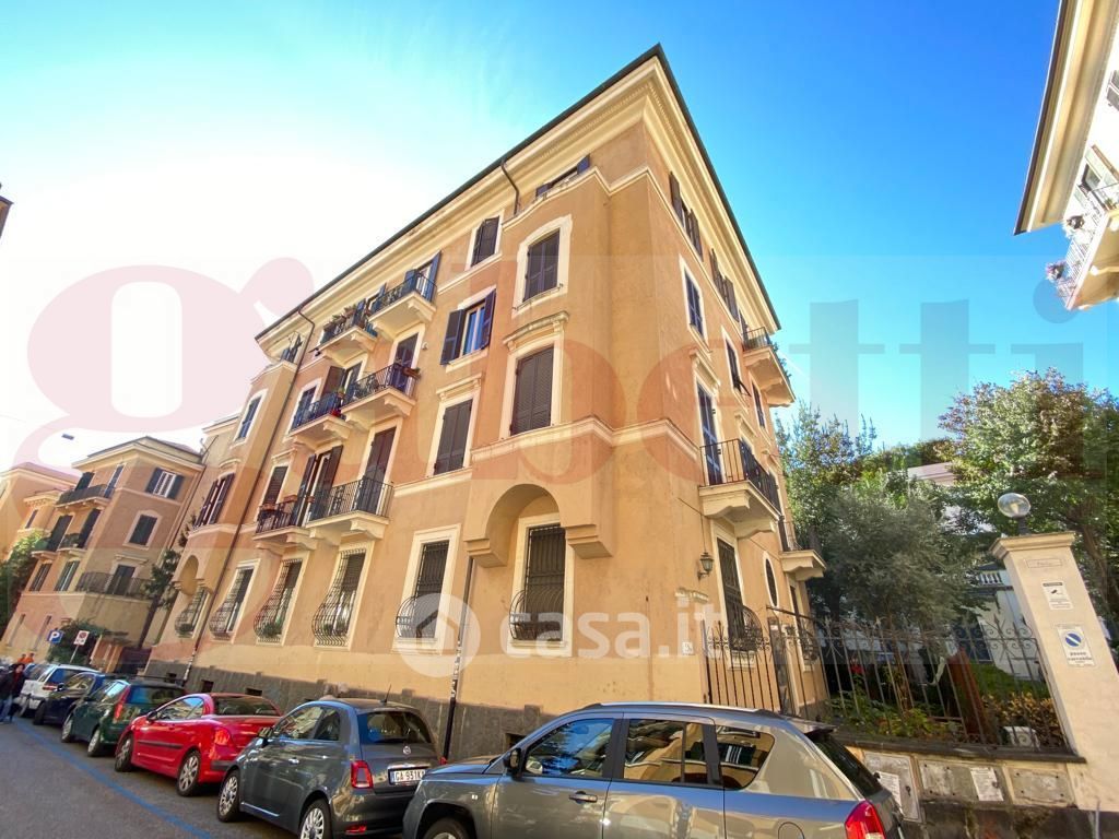 Appartamento in Vendita in Via Capodistria a Roma