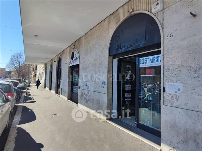 Negozio/Locale commerciale in Vendita in Viale Castro Pretorio a Roma