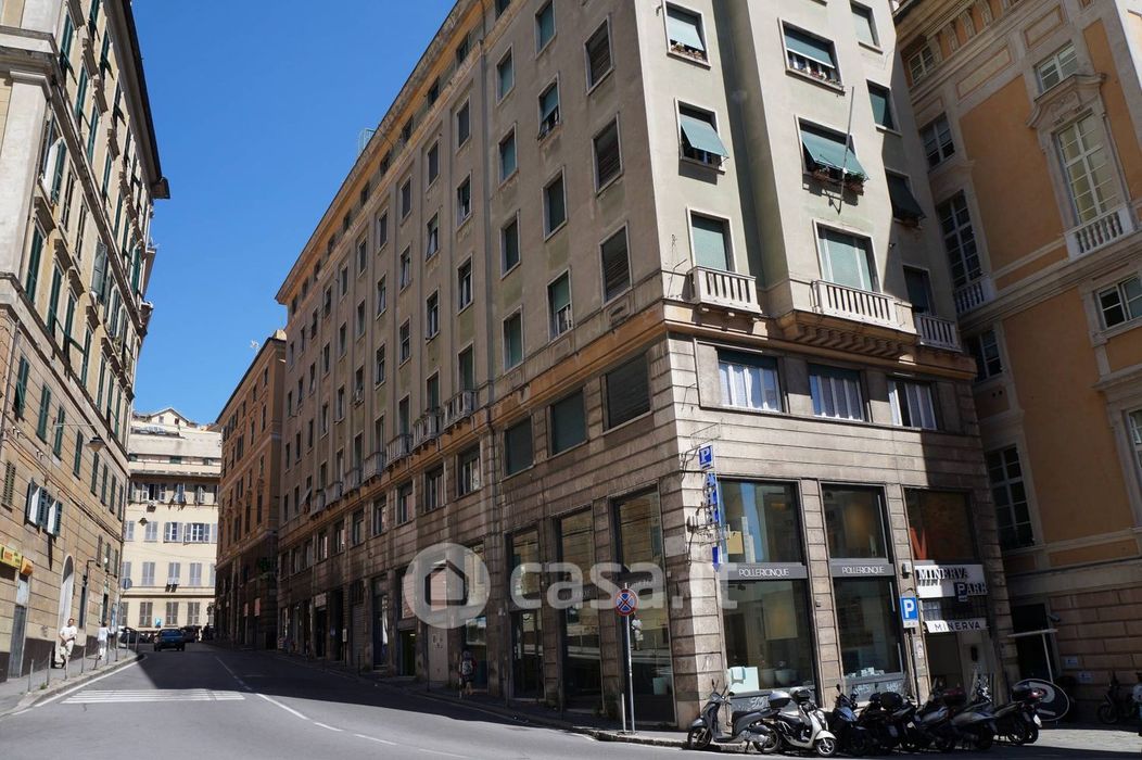 Appartamento in Vendita in Via Polleri 3 a Genova