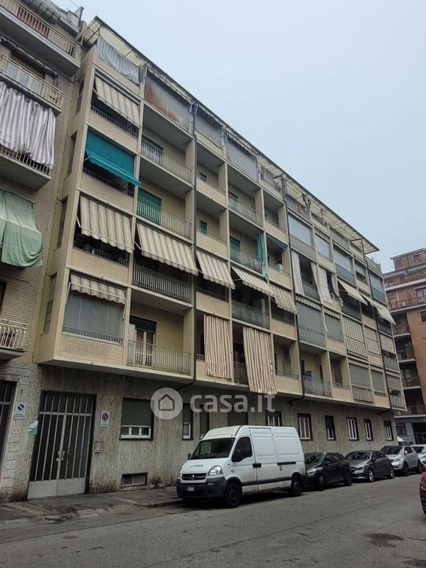 Appartamento in Vendita in Via Monte Valderoa 9 a Torino