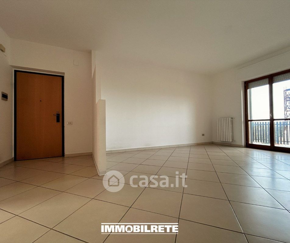 Appartamento in Vendita in Via Brindisi a Matera