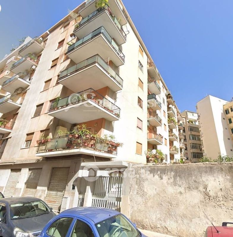 Appartamento in Vendita in Via G. Evangelista di Blasi 3 A a Palermo
