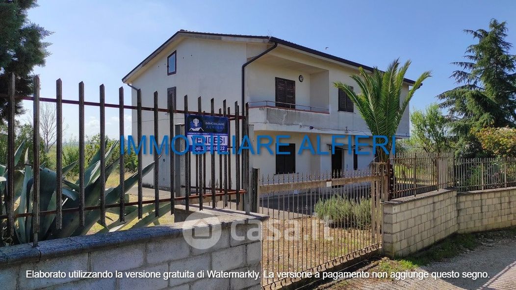 Casa Bi/Trifamiliare in Vendita in Via Acquafredda 150 a Benevento