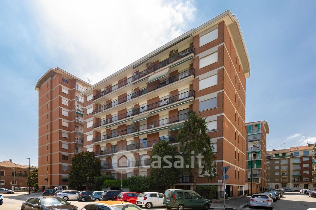 Appartamento in Vendita in Via TUNISI 70 a Torino