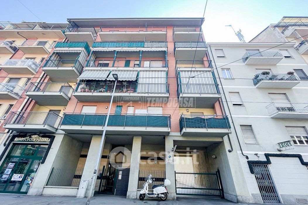 Appartamento in Vendita in Via Venarìa 53 a Torino