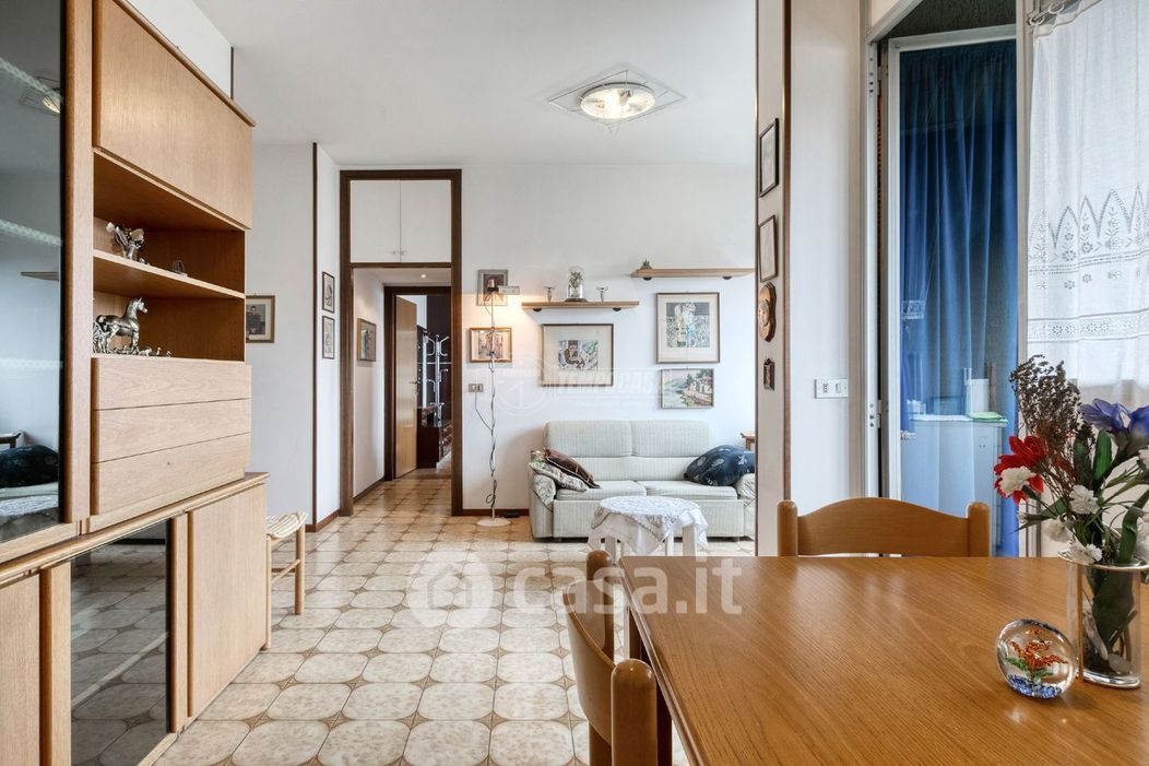 Appartamento in Vendita in Via di Corticella a Bologna