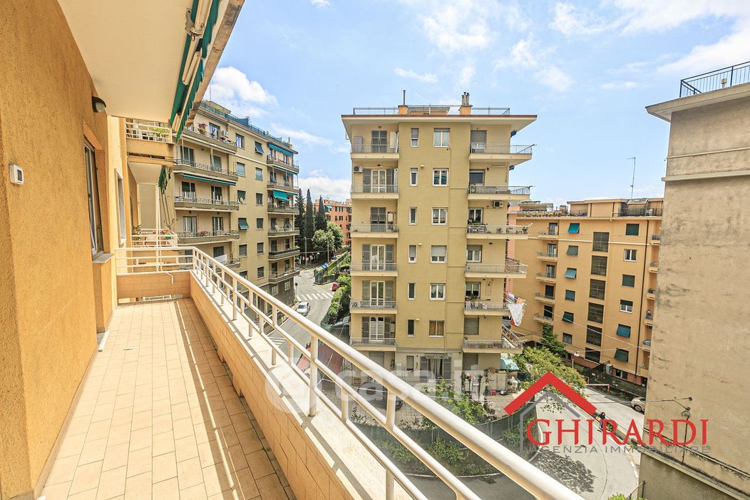 Appartamento in Vendita in Via Gian Pietro Sery a Genova