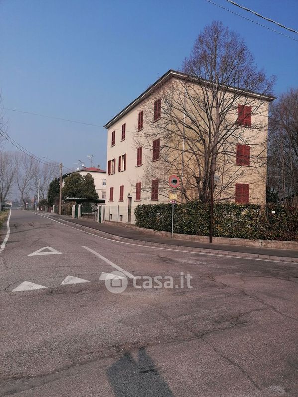Casa indipendente in Vendita in Strada del Portone 202 a Fidenza