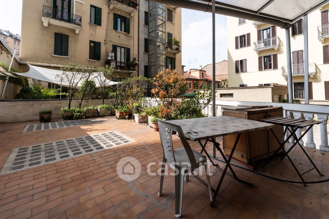 Appartamento in Vendita in Viale Emilio Caldara 11 a Milano