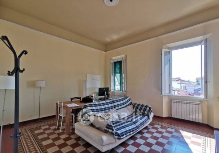 Appartamento in Vendita in Via Enrico Petrella a Firenze