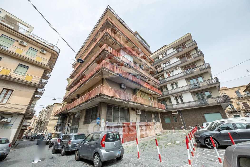 Appartamento in Vendita in Via Garibaldi 101 a Paternò