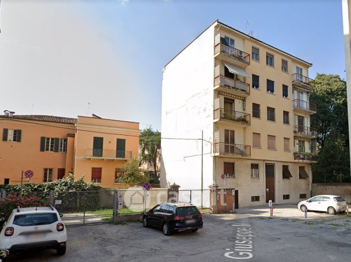 Appartamento in Vendita in Via Giuseppe Mentessi a Ferrara