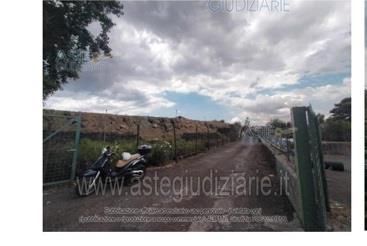 Terreno agricolo in Vendita in Via Scalazza Grande 16 a Aci Sant'Antonio