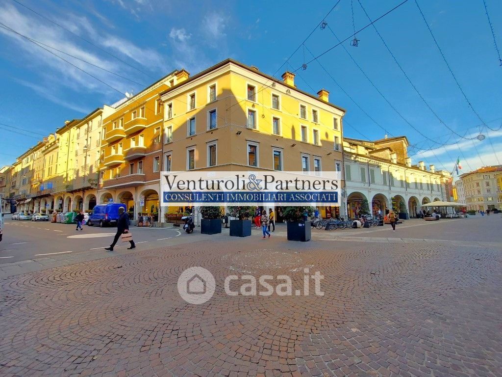Appartamento in Vendita in Piazza della Vittoria a Brescia