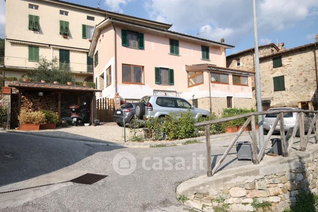 Villa in Vendita in Via di Aquilea a Lucca